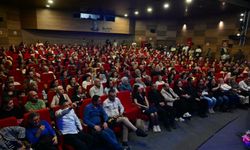 Manisalılar Neşet Ertaş Türküleriyle Unutulmaz Bir Gece Yaşadı