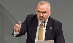 Yıldız’dan Tugay’a destek: “Bizim tek derdimiz İzmir, İzmir’in sorunlarına odaklanılmalı."
