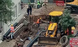 İzmir’de sağanak sonrası altyapı çöktü, evleri su bastı