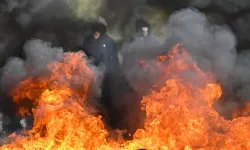 Fransa'da lise protestolarında bilanço ağırlaşıyor