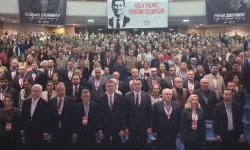 YENİ Parti İzmir İl Kongresi’nde liste ve hazirun fırtınası: Karşıyaka örgütü salonu terk etti!