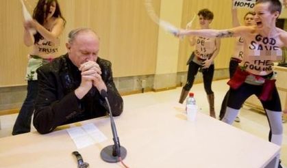 Femen bu kez Belçika Başpiskopos'una saldırdı