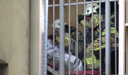 Pendik'te 7 katlı otelde yangın : 2 ölü, 3 yaralı