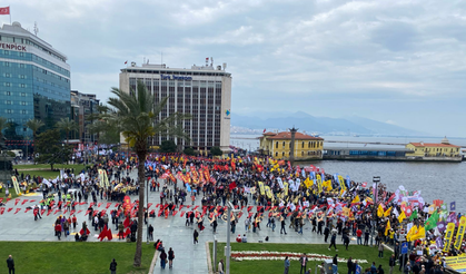 İzmir 1 Mayıs İşçi Bayramını büyük bir coşkuyla kutladı