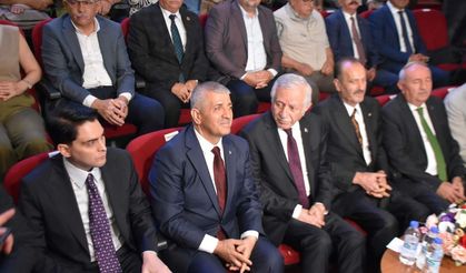 Adan'dan Dikkat Çeken Mesajlar