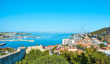 Alaçatı’daki 2 parsel grubu satışa çıkarılıyor