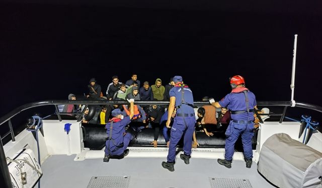 Bodrum'da 29 düzensiz göçmen yakalandı, 42 göçmen kurtarıldı