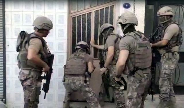 İzmir merkezli DEAŞ operasyonunda 3 gözaltı