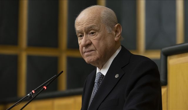 Bahçeli: Atanamayan öğretmen bırakılmamalı