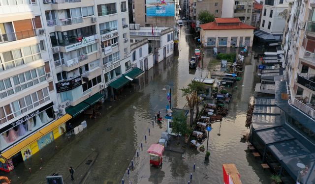 İzmir'de deniz taşkını mağdurlarına verilecek destek mecliste kabul edildi
