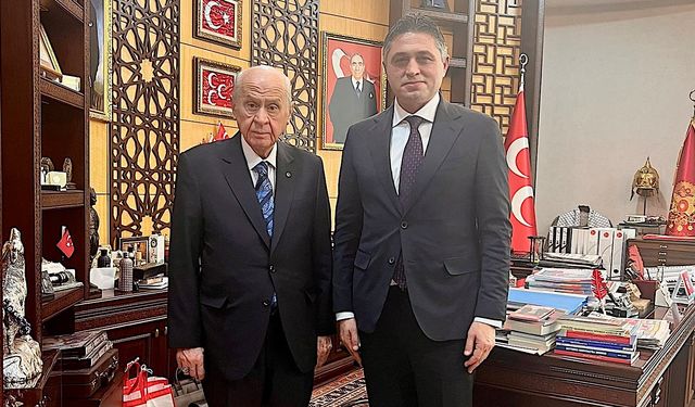 Aliağa Belediye Başkanı Serkan Acar, adaylık başvurusu yaptı; MHP Liderini ziyaret etti