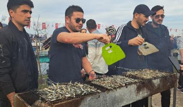 Ordu’da Hamsi Festivali; 7 ton pişirilip ikram edildi
