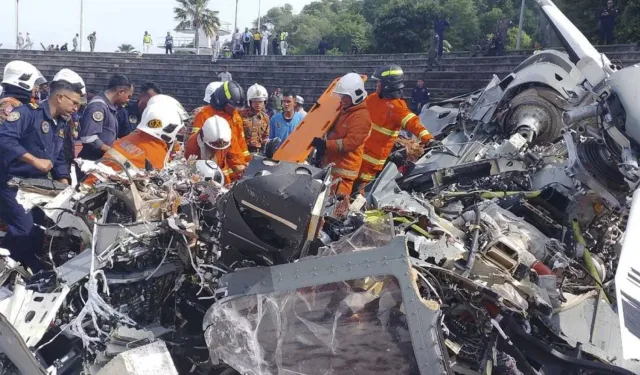 Malezya'da Ait İki Helikopter Çarpıştı | 10 Kişi Hayatını Kaybetti