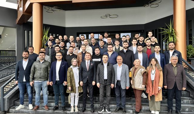 Başkan Uğur Erdoğan genç girişimcilerle buluştu