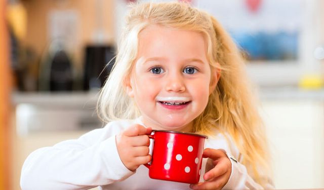 Büyük Tartışma | Çocuklar Kaç Yaşına Kadar Süt İçmeli?