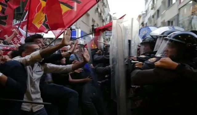 İzmir'de Van protestosu operasyonu: 19 kişi gözaltına alındı