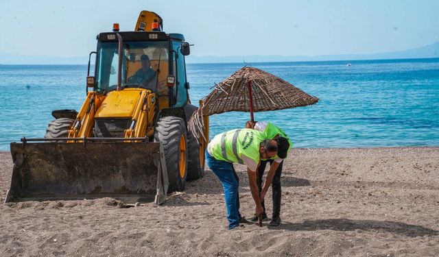 Yaz Mevsimine Girerken Seferihisar Belediyesi Sahil Hazırlıklarını Tamamlıyor
