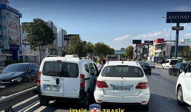 Gaziemir'deki kaza trafiği felç etti!