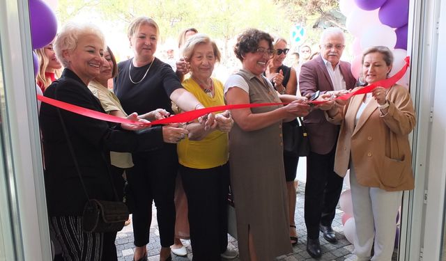 Burhaniye’de Zeytin Kadın Kooperatifi Emek Evi Kafe açıldı!