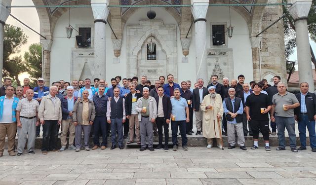 Aydın Efeler’de Bey Cami’nde sabah namazı buluşması