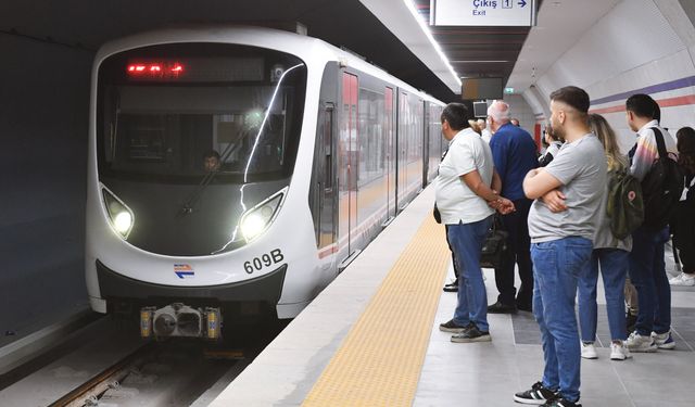 17 Mayıs Cuma İzmir Metro sefer saatleri açıklandı
