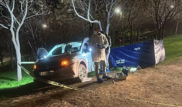 İzmir'de bir kişi araçta tartıştığı arkadaşının canına kıydı