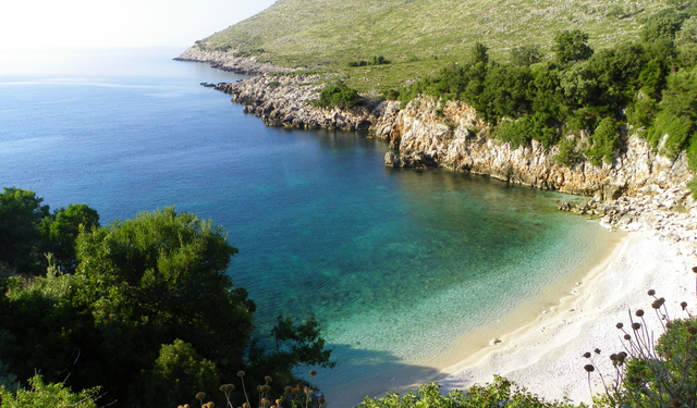 İzmir'de sakinlik ve doğal güzellikleriyle adeta cennet: Karaburun Yarımadası