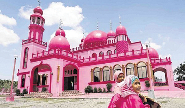 Nasır el-mülk Camii nerede, pembe caminin özellikleri neler?
