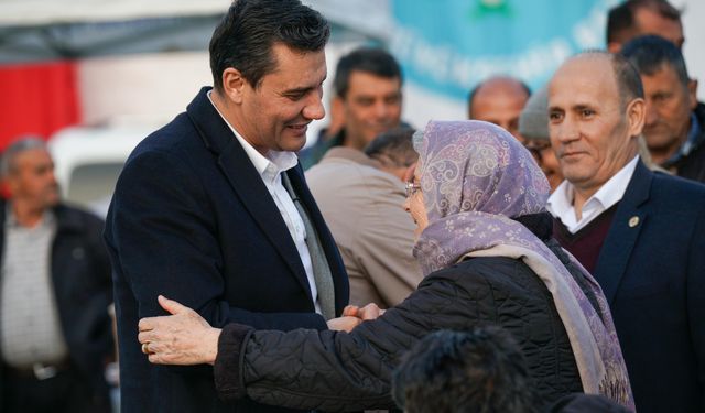Ramazan bereketi Ahmetli'de yaşandı: Başkan Zeyrek iftar sofrasına katıldı