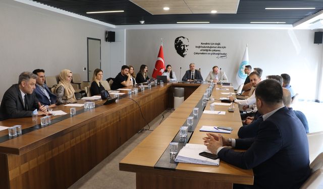 Manisa Enerji'den ilçe belediyelerine güneş enerjisi eğitimi