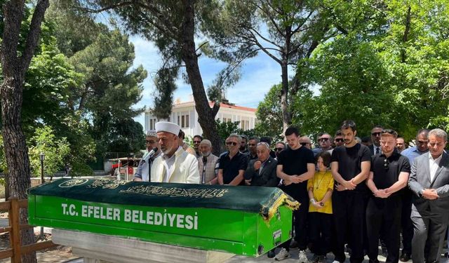 Kalp krizine yenik düşen Özdemir, son yolculuğuna uğurlandı