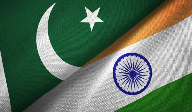 Donald Trump araya girdi, Pakistan ve Hindistan ateşkes dedi!
