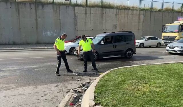 Tuzla’da zincirleme trafik kazası: 4 yaralı