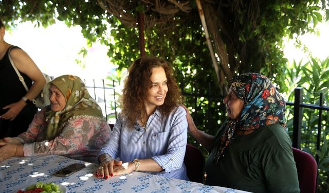 Karşıyaka Belediye Başkanı Ünsal açıkladı: Yangına müdahale için su tankeri alınacak