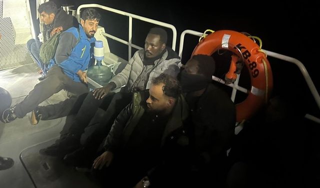 İzmir’de 66 düzensiz göçmen yakalandı