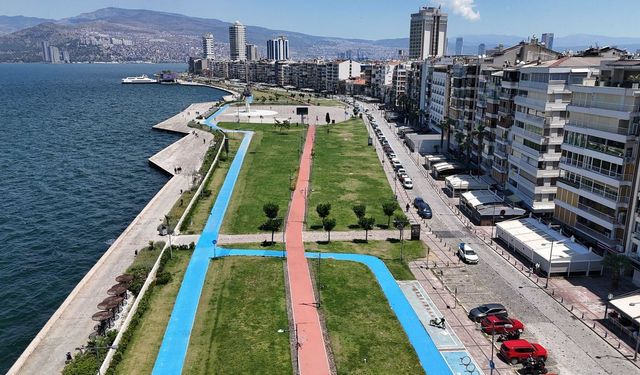 İzmir’de bayram sessizliği: Kordonboyu boş kaldı