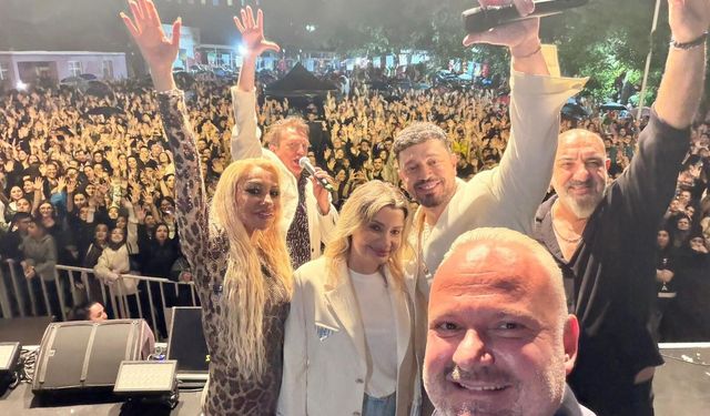 Menemen’de yağmur festival coşkusunu durduramadı