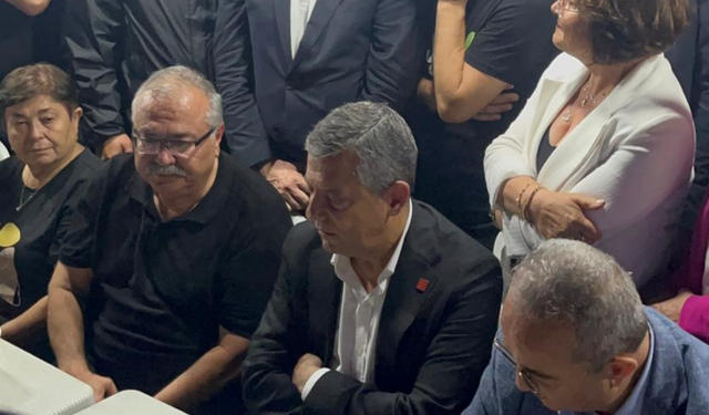 Özgür özelden Süleyman Bülbüle taziye ziyareti