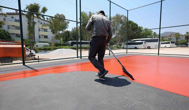 Marmaris’te beş mahalleye spor yatırımı