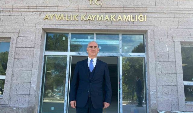 Ayvalık’ın sevilen kaymakamı Hasan Yaman Bergama Kaymakamlığına atandı
