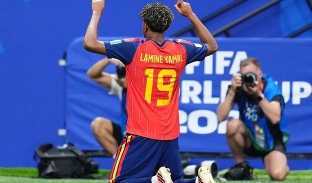 İspanya Suudi Arabistan'ı 4 golle geçti