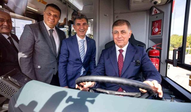 İzmir'in ulaşım geleceği için ortak akıl masası kuruldu