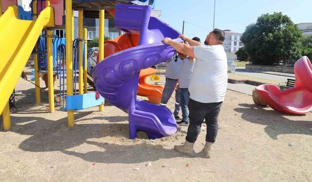 Nazilli’de oyun parkları bakıma alındı