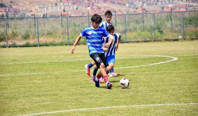 ANALİG Yıldızlar Futbol Müsabakaları Afyonkarahisar’da başladı