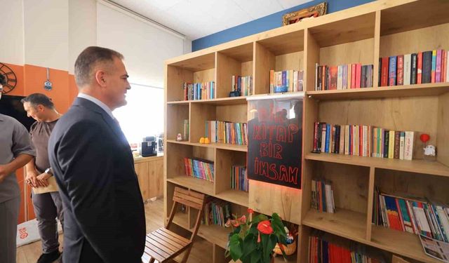 Muğla Valisi Akbıyık, Ula’da Kitap Kafe’nin açılışını yaptı