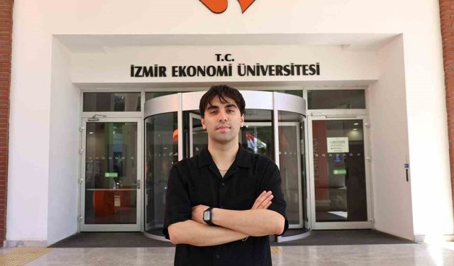 İEÜ’lü Kerem’e Avrupa’dan kabul