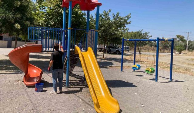 Yunusemre’de parklar çocuklar için yenileniyor