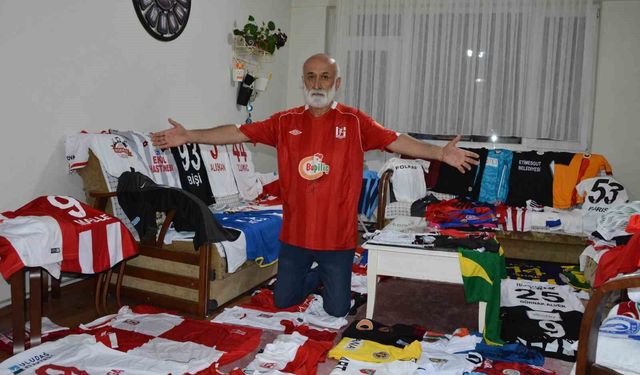 Balıkesir’de 300 formalık koleksiyon