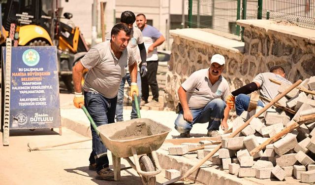 Manisa’nın yeni yerleşim yeri Akgedik’te yollar yenileniyor