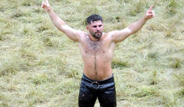 Erkan Taş altın kemerin sahibi